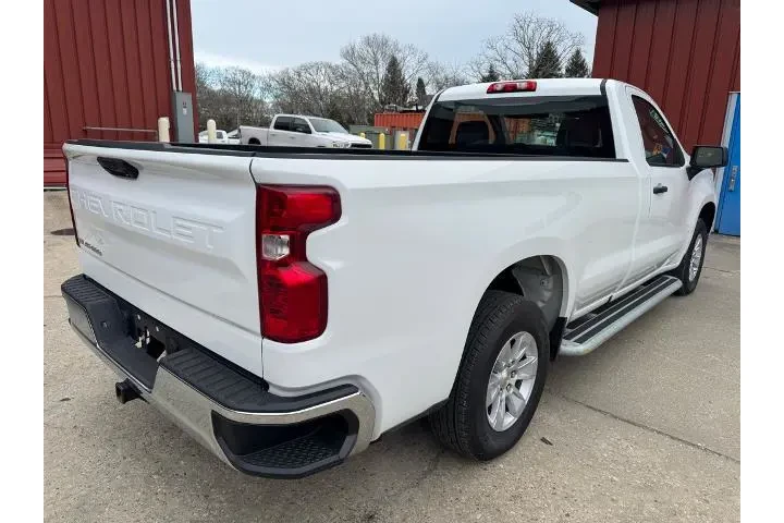 $27500 : Chevrolet Silverado 1500 202 image 6