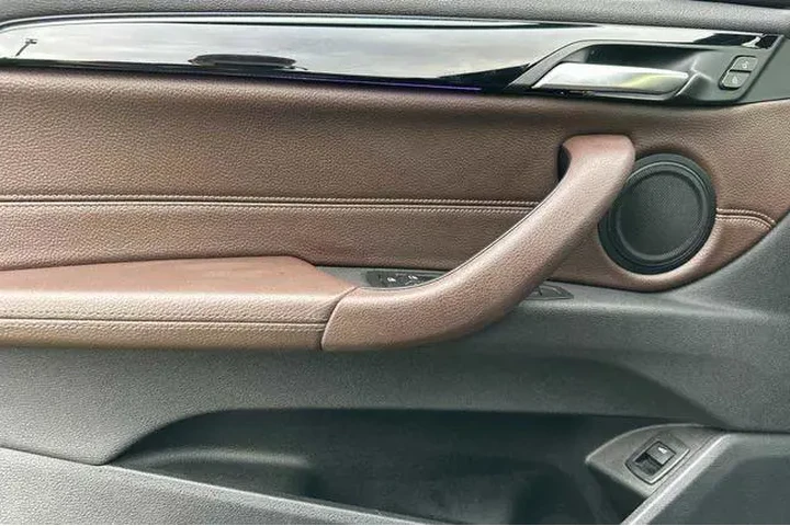 $17034 : BMW X2 2018 AWD xDrive28i 4d image 10