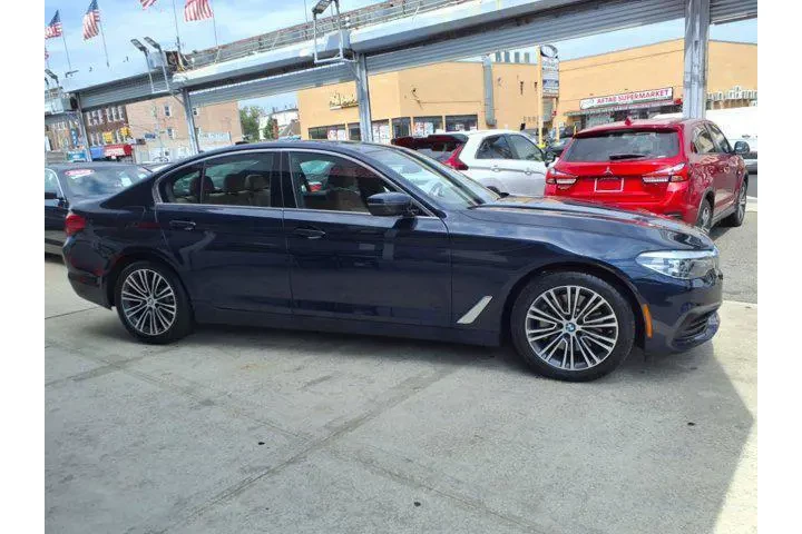 $18799 : BMW 5 Series 2019 AWD 530i x image 8