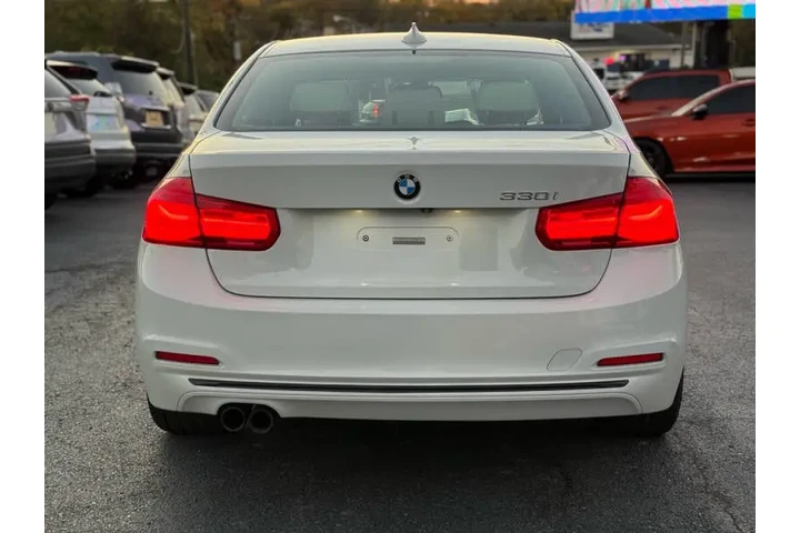 $16900 : 2018 BMW 3 Series 330i image 8