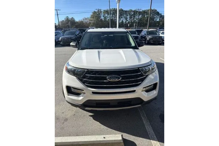 $23990 : Ford Explorer 2021 AWD XLT 4 image 8