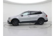 $22998 : Volkswagen Tiguan 2024 SE 4d thumbnail