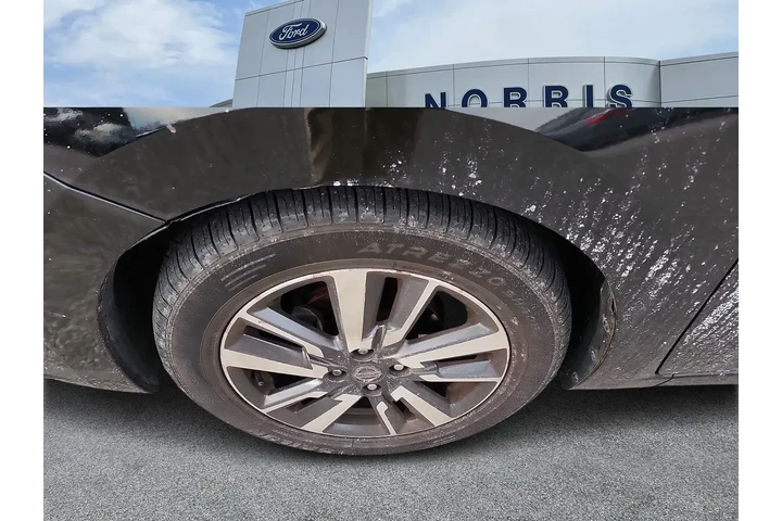 $13287 : Nissan Versa 2021 SV 4dr Sed image 3