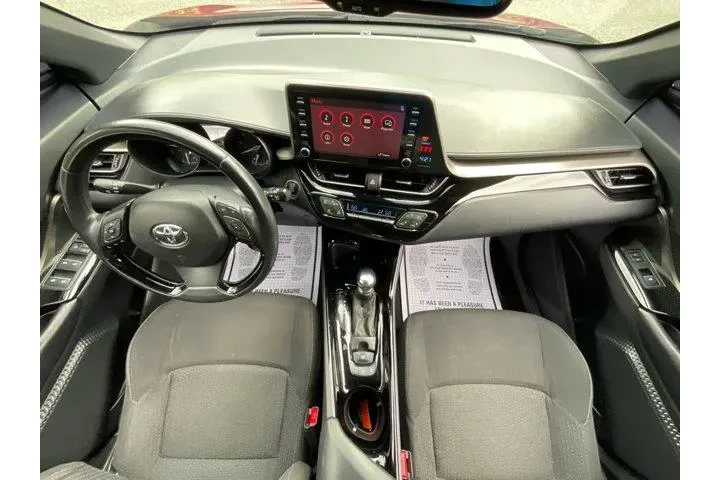 $10985 : Toyota C-HR 2019 LE 4dr Cros image 7