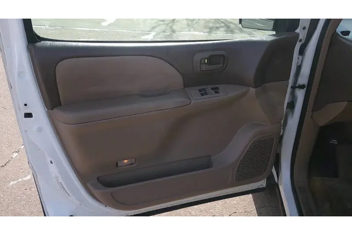 $3999 : 2002 Sienna CE image 10