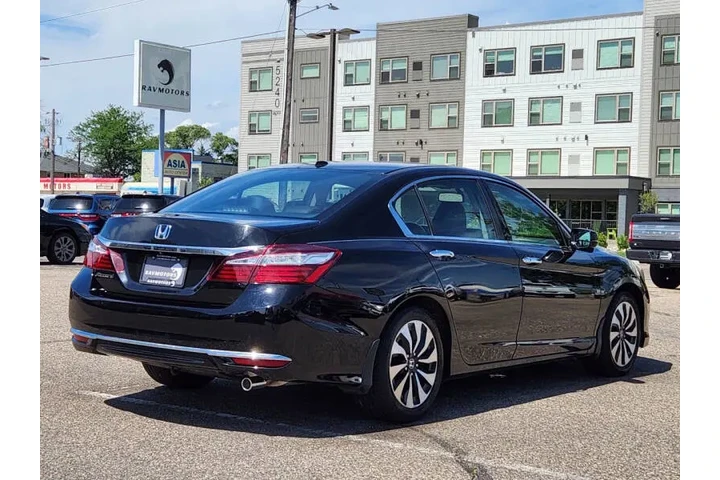 $16974 : 2017 Accord EX-L image 10