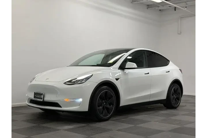 $24750 : Tesla Model Y 2021 AWD Long image 1