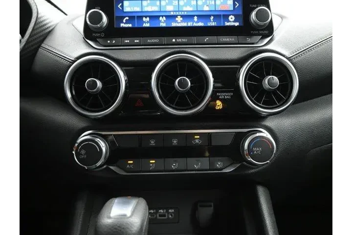 $14246 : Nissan Sentra 2023 SV 4dr Se image 10