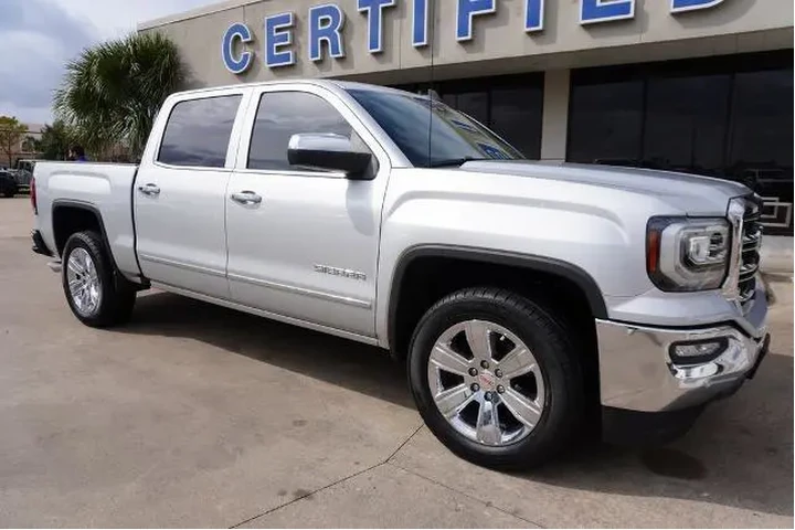 $28988 : GMC Sierra 1500 2017 4x2 SLT image 1