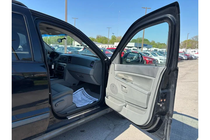 $3980 : 2007 Grand Cherokee 4WD 4dr L image 8