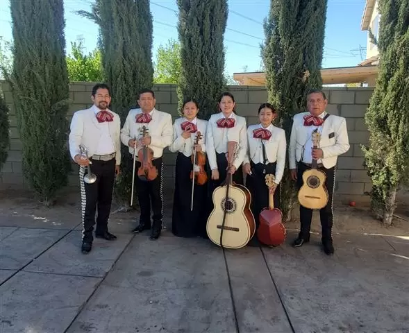 Mariachi Angeles de Puebla image 6