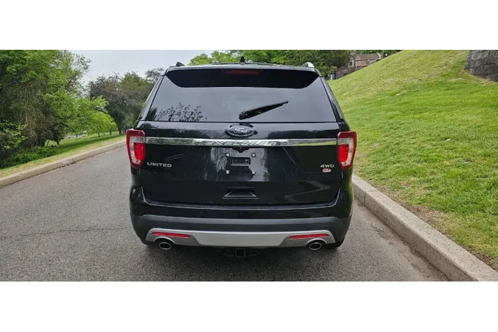 $9495 : 2016 Explorer Limited image 9