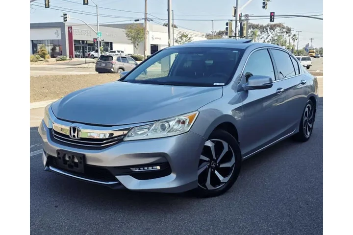 $12950 : 2017 Accord EX image 2