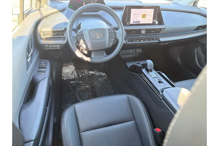 $31652 : Toyota Prius 2025 LE 4dr Hat image 9