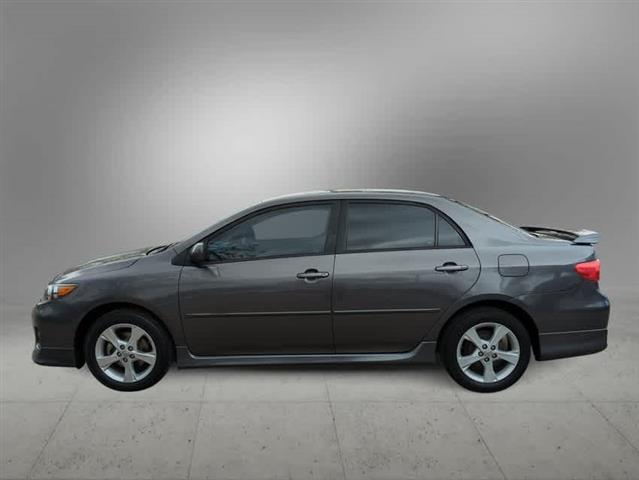 $10200 : Pre-Owned 2013 Toyota Corolla image 2