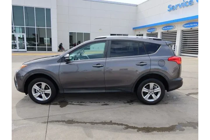 $9951 : Toyota RAV4 2015 XLE 4dr SUV image 7