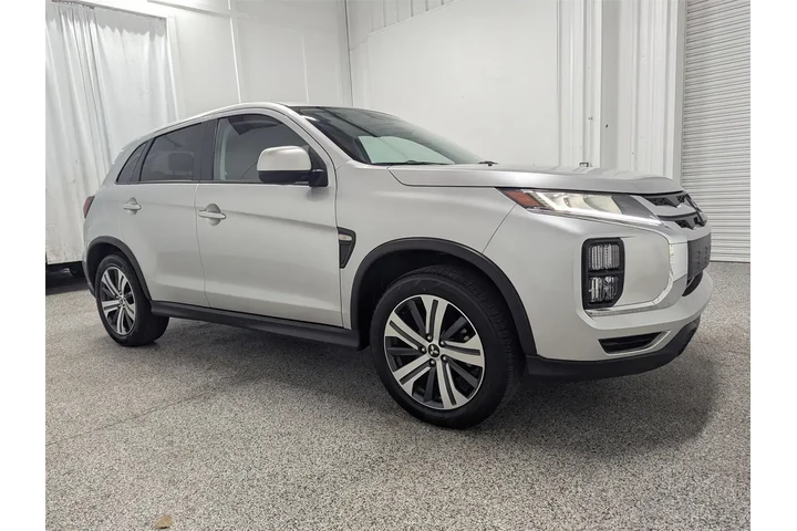 $22997 : Mitsubishi Outlander Sport 2 image 1