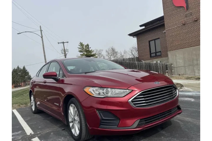 $6999 : 2019 Fusion Hybrid SE image 4