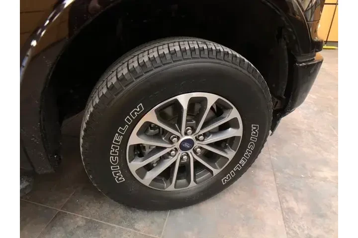 $26284 : Ford F-150 2020 4x4 XLT 4dr image 9