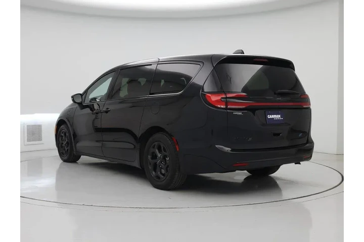 $29998 : Chrysler Pacifica Plug-In Hy image 2