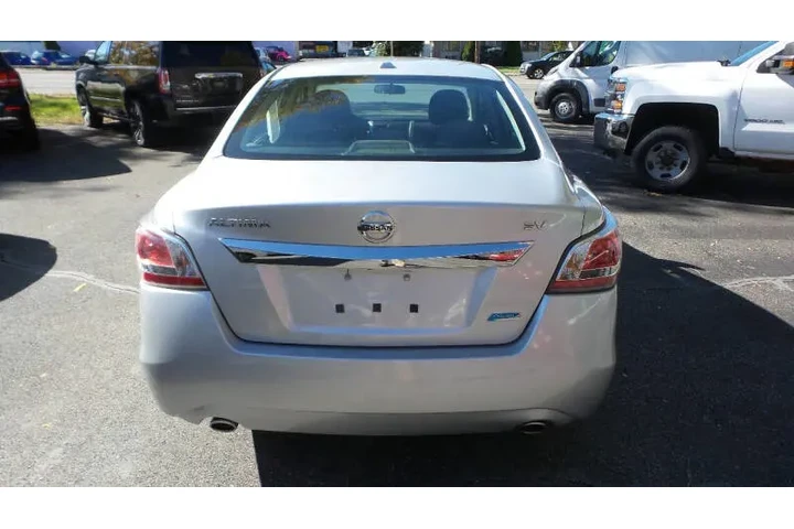 $8000 : 2014 Altima 2.5 SV image 9
