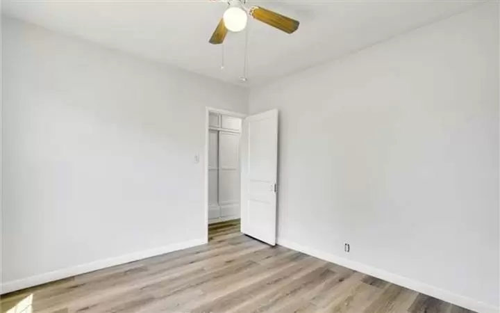 $1900 : APARTAMENTO RECIEN REMODELADO image 7