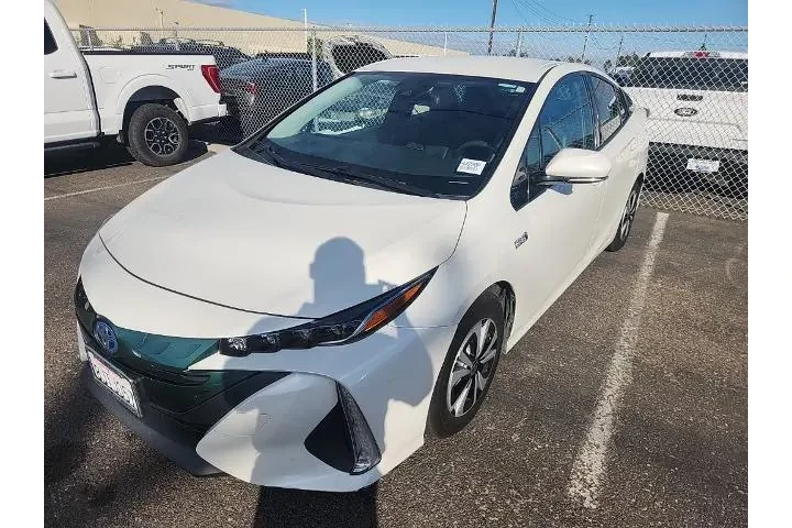 $19991 : Toyota Prius Prime 2019 Plus image 3