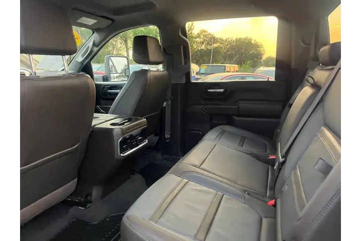 $44950 : 2020 Silverado 2500HD LT image 9