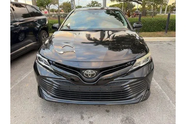 $17995 : Toyota Camry 2019 LE 4dr Sed image 3