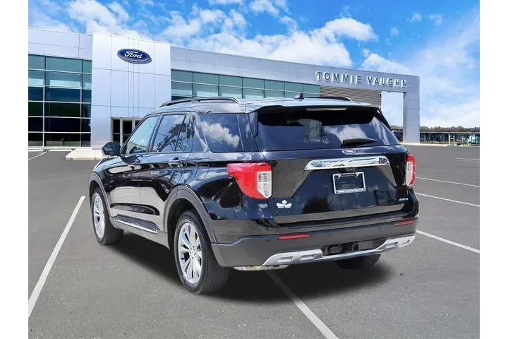 $29491 : Ford Explorer 2022 AWD XLT 4 image 2