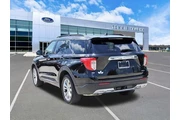 $29491 : Ford Explorer 2022 AWD XLT 4 thumbnail