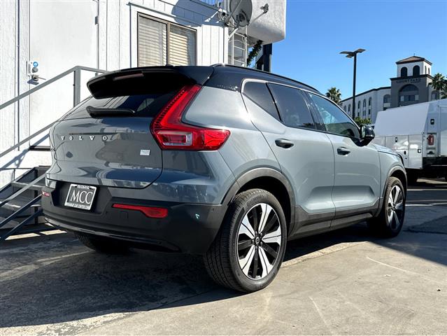 $29477 : 2023 XC40 Recharge Pure Elect image 1