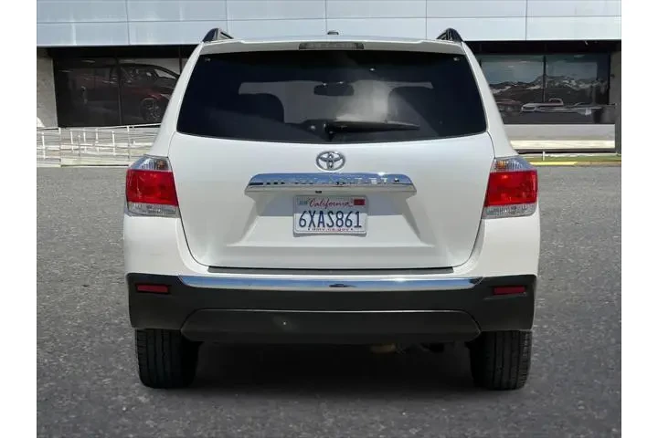 $9799 : Toyota Highlander 2012 SE 4d image 8