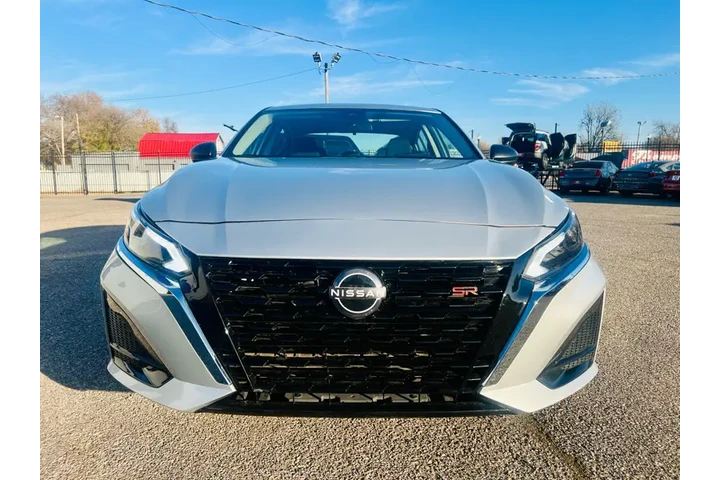 $22995 : 2024 Altima 2.5 SV image 2