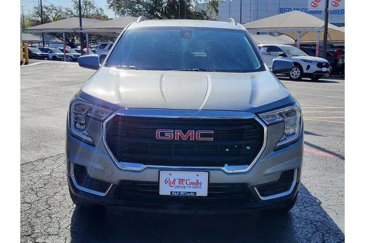 $20800 : GMC Terrain 2023 SLE 4dr SUV image 8