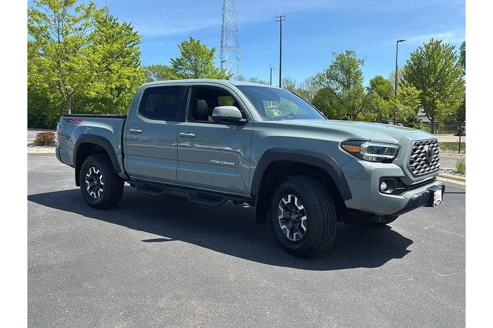 $40299 : Gold Certified 2023 Tacoma TR image 7