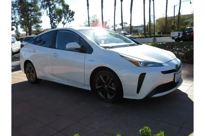 $18999 : Toyota Prius 2019 L Eco 4dr image 6