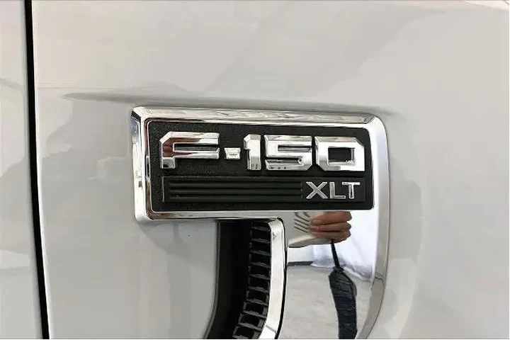 $38981 : Ford F-150 2024 4x4 XLT 4dr image 9