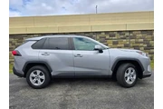 $20999 : Toyota RAV4 2019 AWD XLE 4dr thumbnail