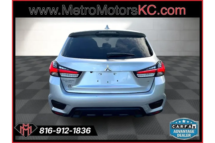 $15989 : 2021 Outlander Sport SE 2.0 C image 4