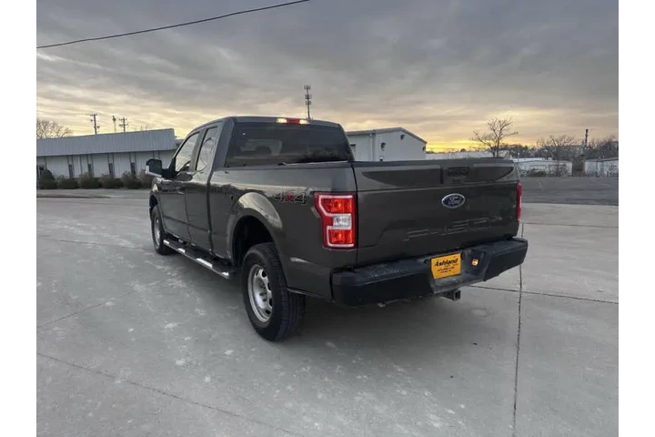 $9500 : 2018 F-150 Lariat image 5