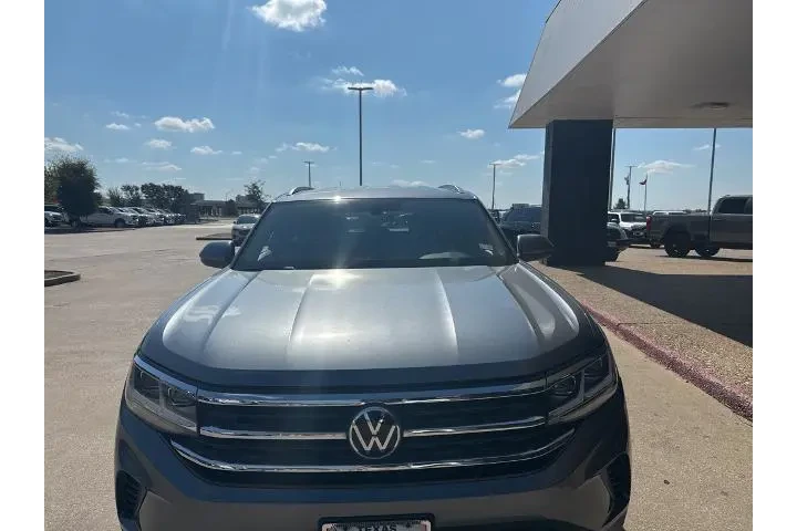 $20145 : Volkswagen Atlas Cross Sport image 1