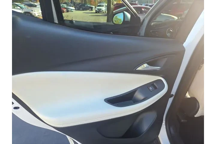 $18997 : Buick Encore GX 2020 AWD Ess image 8