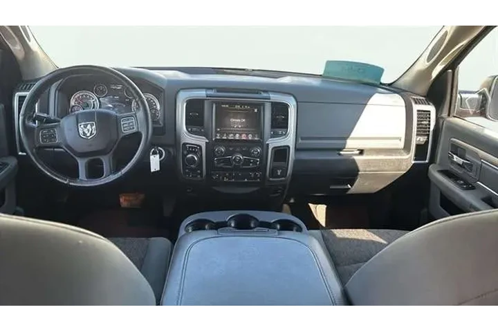 $17900 : Ram 1500 2015 4x4 SLT 4dr Cr image 2