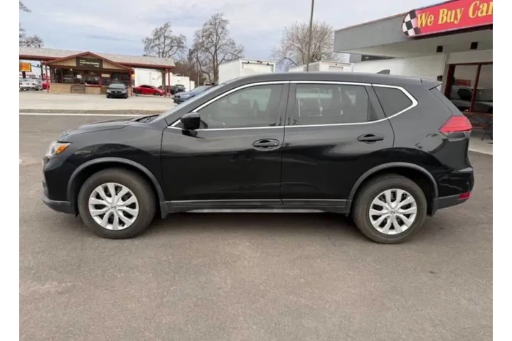 $16952 : 2017 Rogue S image 4