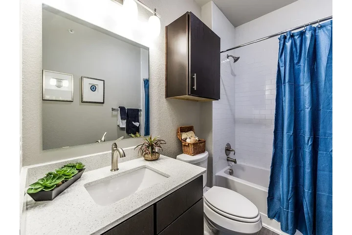 $1300 : House Of Blessings image 2