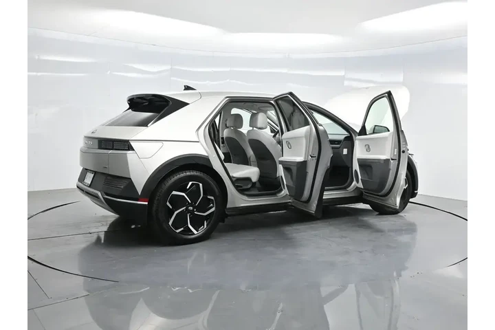 $24118 : Hyundai IONIQ 5 2023 AWD SEL image 5