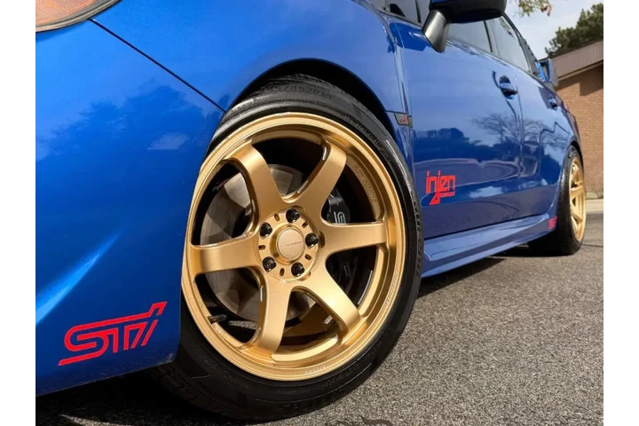 $18999 : 2015 WRX STI Limited image 4