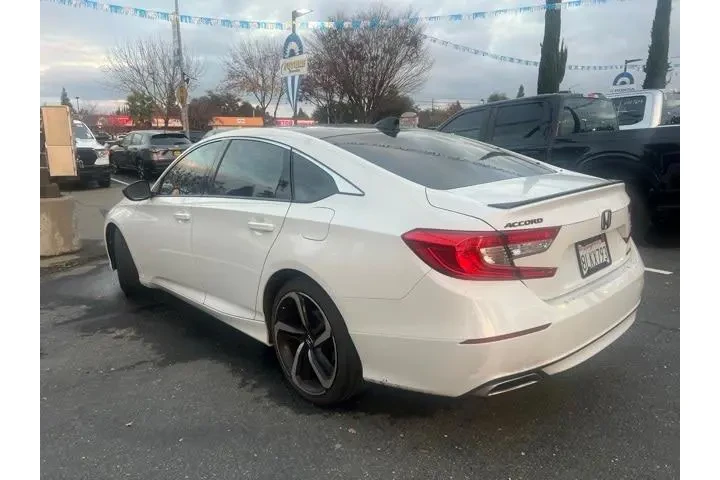 $22988 : Honda Accord 2019 Sport 4dr image 7