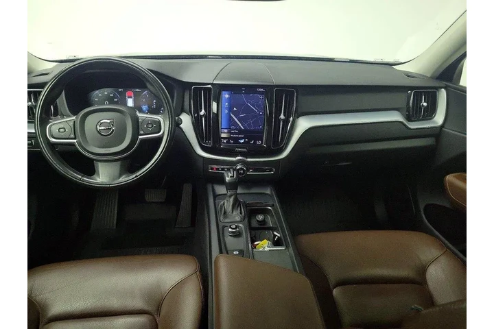 $23998 : Volvo XC60 2018 AWD T6 Momen image 9